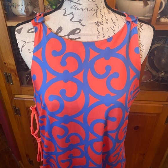 Dress - Picture 2 of 9